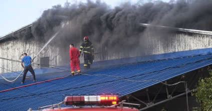Műtrágyát is tároltak a burgonyaraktárban, 5000 négyzetméteres felületet érintettek a lángok
